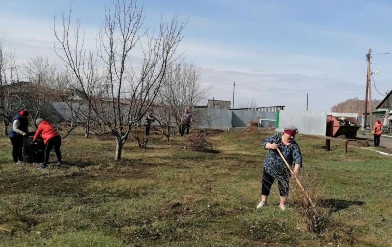 ЧИСТО НА ТЕРРИТОРИИ, РАДОСТНО В ДУШЕ