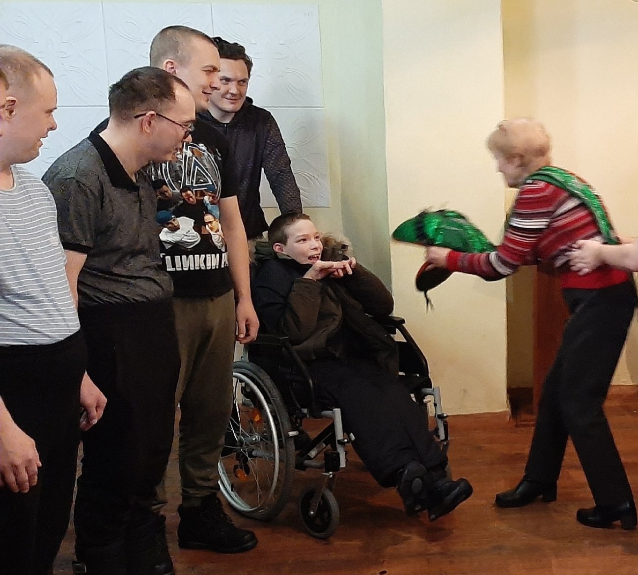 ДЕД МОРОЗ ПЕРЕДАЛ ПРИВЕТ