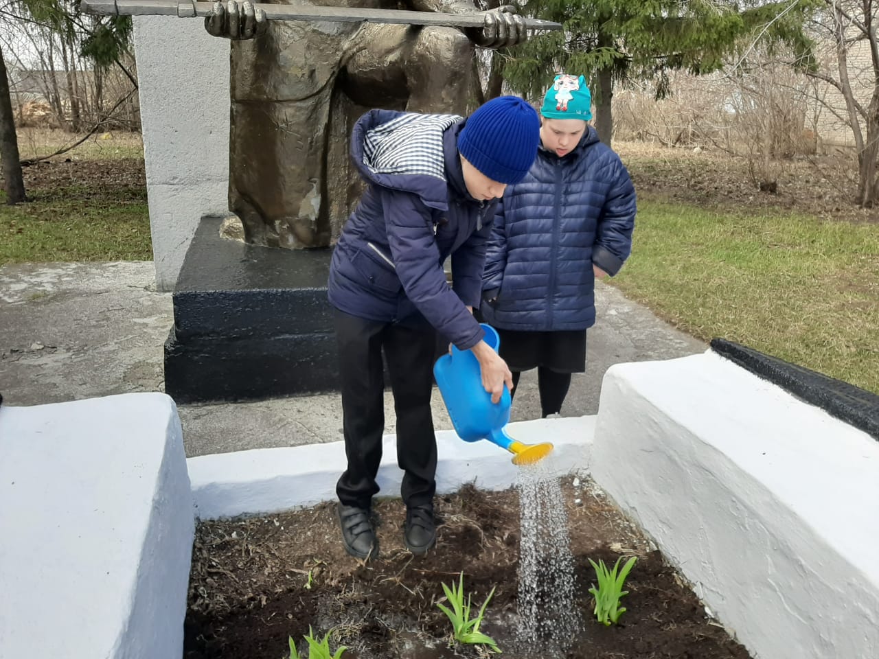 ЦВЕТЫ В ПАМЯТЬ О ПРАДЕДАХ