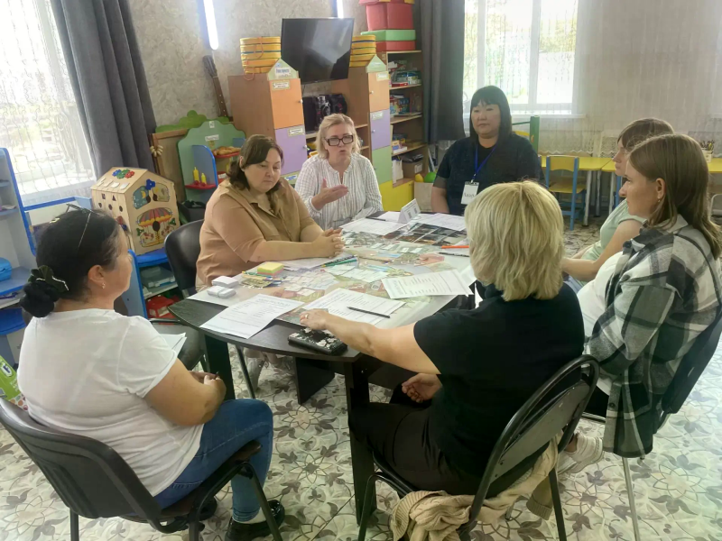 ОЧЕРЕДНОЕ ВЫЕЗДНОЕ ЗАСЕДАНИЕ МЕЖВЕДОМСТВЕННОЙ КОМИССИИ ПО КООРДИНАЦИИ ОКАЗАНИЯ НЕОБХОДИМОЙ СОЦИАЛЬНОЙ ПОДДЕРЖКИ И ПОМОЩИ УЧАСТНИКАМ СПЕЦИАЛЬНОЙ ВОЕННОЙ ОПЕРАЦИИ И ЧЛЕНАМ ИХ СЕМЕЙ КУРГАНСКОЙ ОБЛАСТИ ПРОШЛО 27 АВГУСТА В ПЕТУХОВСКОМ МУНИЦИПАЛЬНОМ ОКРУГЕ