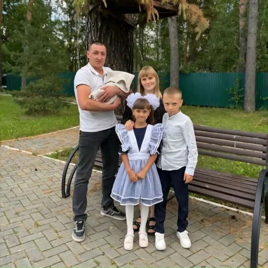МНОГОДЕТНАЯ СЕМЬЯ ГАЙНУТДИНОВЫХ ИЗ ГОРОДА МАКУШИНО, ЗАКЛЮЧИВ СОЦИАЛЬНЫЙ КОНТРАКТ, ОРГАНИЗОВАЛА СОБСТВЕННОЕ ДЕЛО В СФЕРЕ СЕЛЬСКОГО ХОЗЯЙСТВА КУРГАНСКАЯ ОБЛАСТЬ ⁣