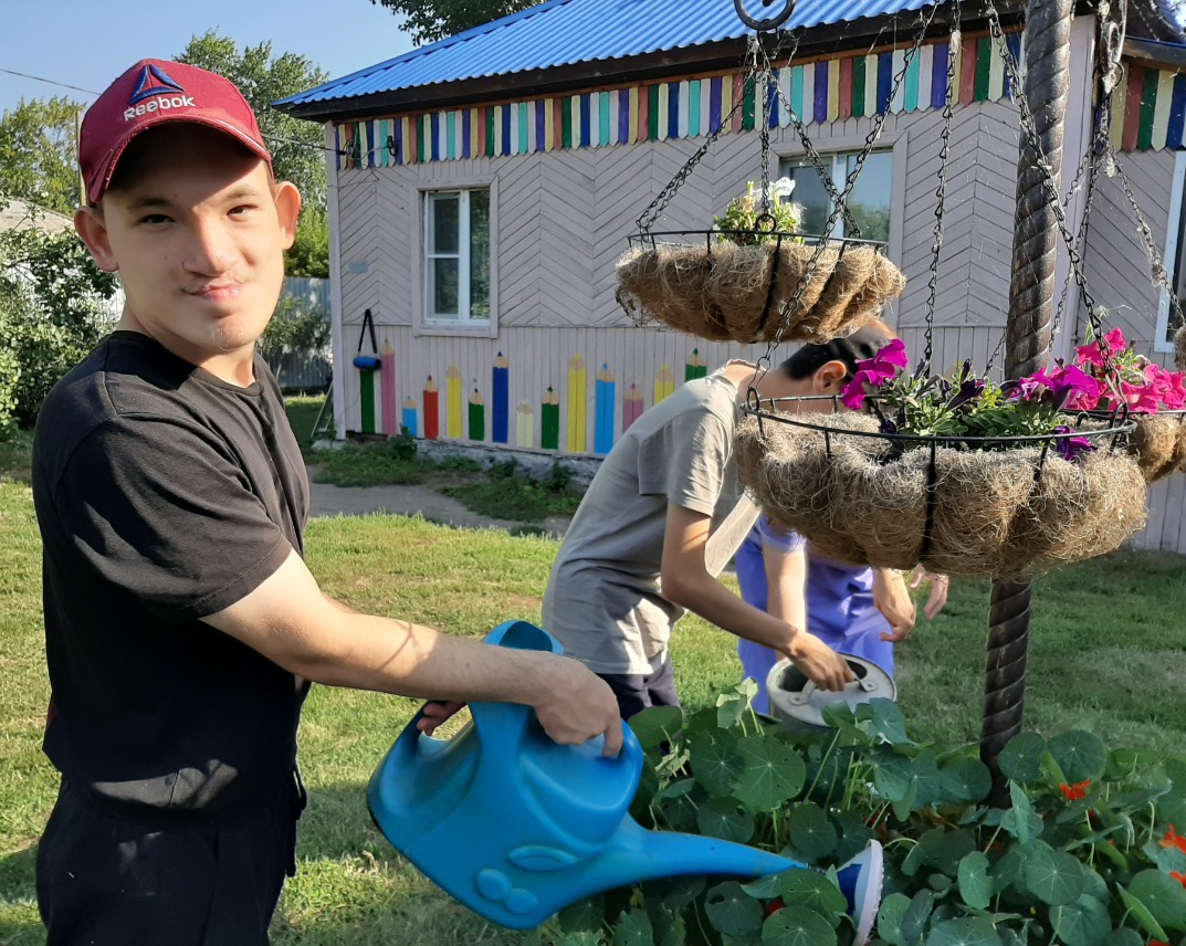 ПОПРОЩАЛИСЬ с ЛЕТОМ