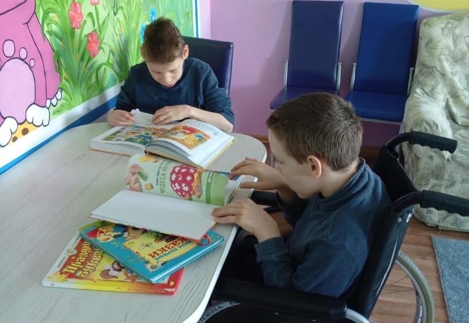 КНИЖКИ ДЕТСКИЕ, КНИЖКИ ЯРКИЕ