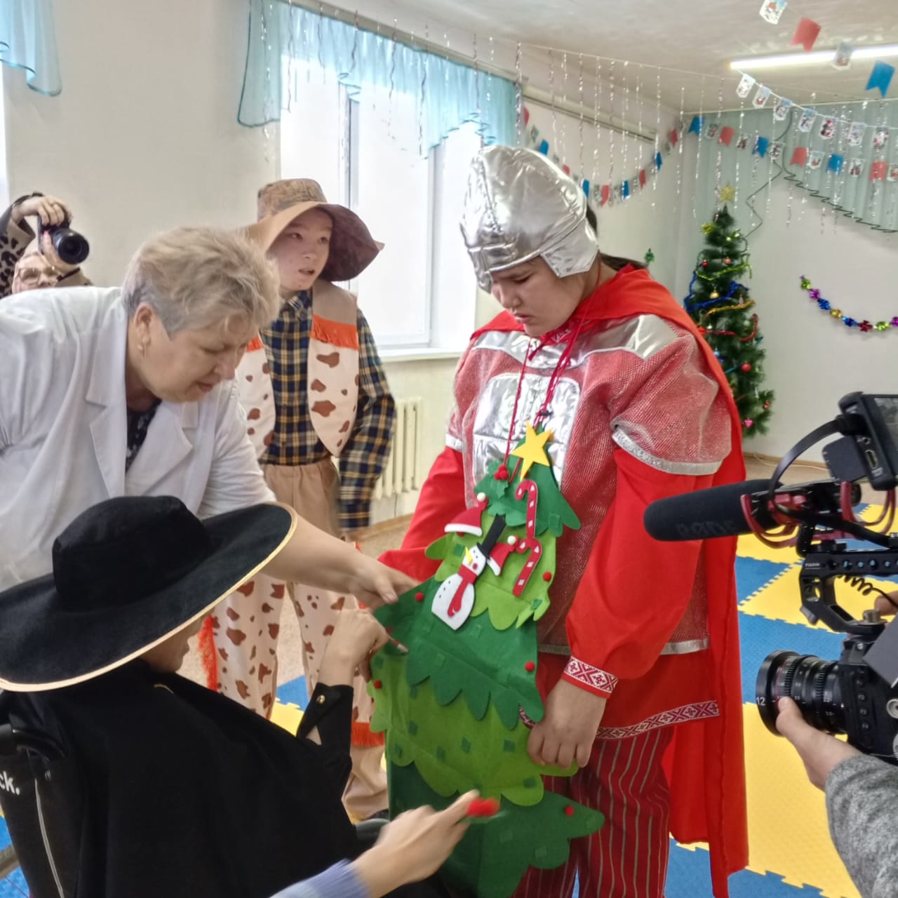 «МИР В ВАШИХ РУКАХ» и в руках детей