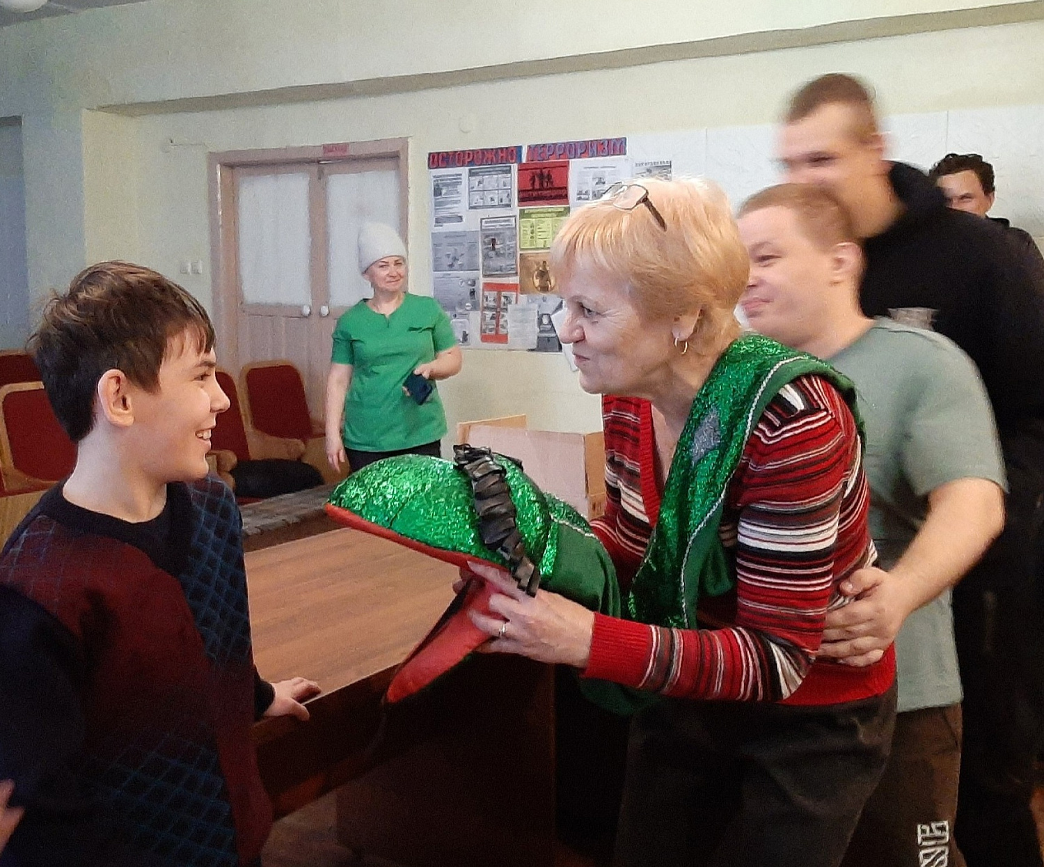 ДЕД МОРОЗ ПЕРЕДАЛ ПРИВЕТ