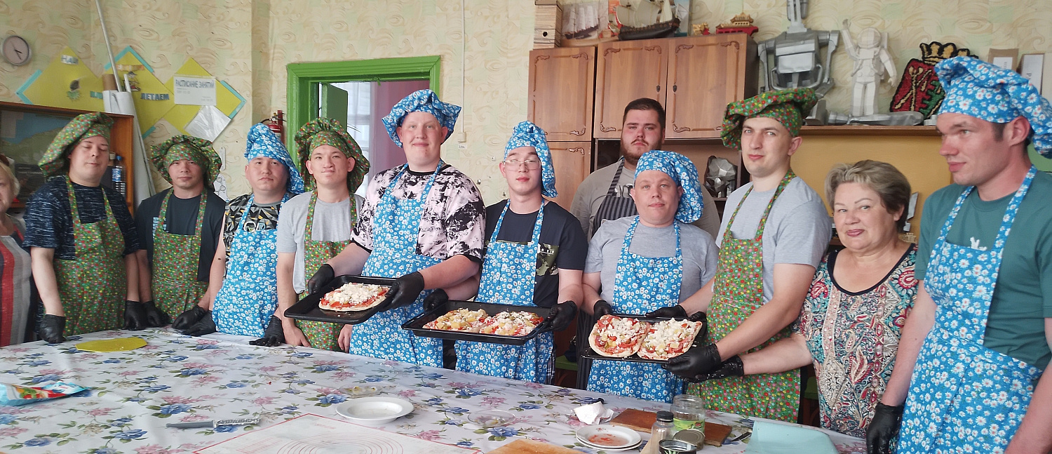 СТАЛИ ПИЦЦМЕЙКЕРАМИ